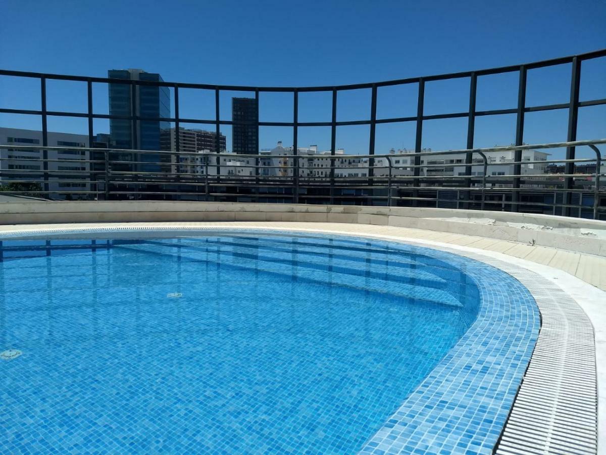 Parque Das Nacoes - Fil Pool Apartment Lissabon Buitenkant foto